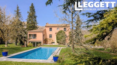 /international/fr/cordes-sur-ciel-midi-pyrenees-310106395688/