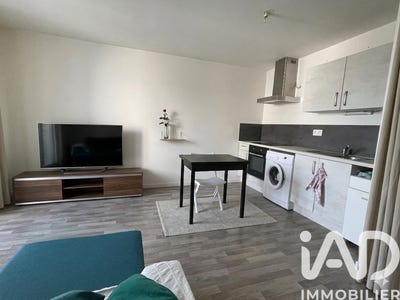 /international/fr/joue-les-tours-centre-val-de-loire-310108893719/
