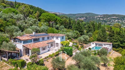 /international/fr/grasse-provence-alpes-cote-d-azur-310120034995/