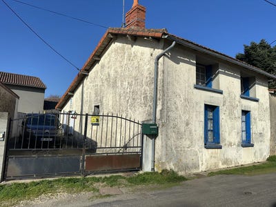 /international/fr/sommieres-du-clain-charente-310107191547/