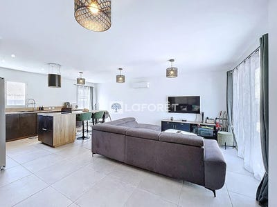 /international/fr/clarensac-languedoc-roussillon-310107530123/
