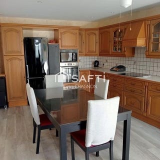 /international/fr/la-chataigneraie-pays-de-la-loire-120098411462/