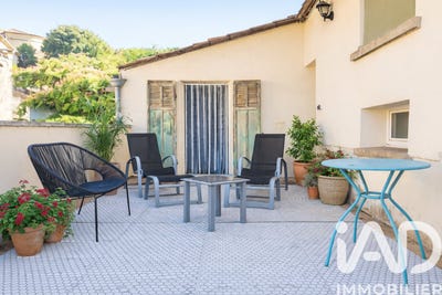 /international/fr/saint-quentin-la-poterie-languedoc-roussillon-310108265613/