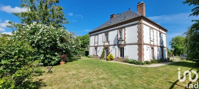 /international/fr/livarot-pays-d-auge-upper-normandy-310101105330/
