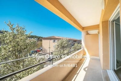 /international/fr/la-roque-d-antheron-provence-alpes-cote-d-azur-310106972669/