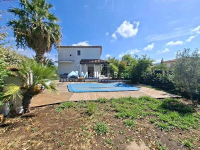 /international/fr/saint-cyr-sur-mer-provence-alpes-cote-d-azur-310119699209/