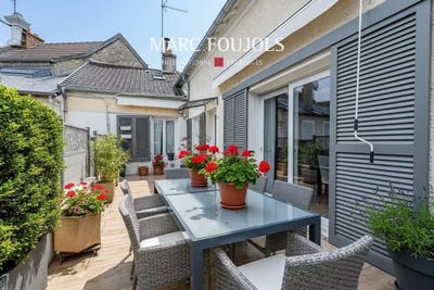 /international/fr/chantilly-picardie-310105687631/