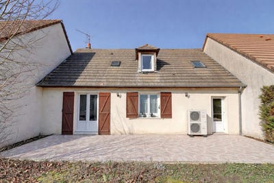 /international/fr/blois-centre-val-de-loire-310108779856/