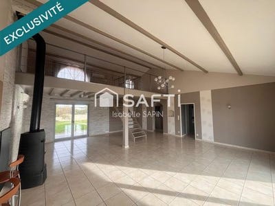/international/fr/champigny-en-rochereau-charente-310103556273/