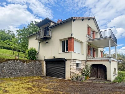 /international/fr/antigny-charente-310107979552/