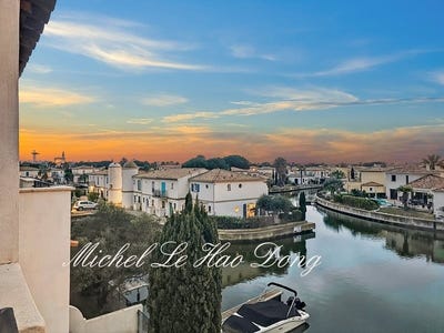 /international/fr/aigues-mortes-languedoc-roussillon-310108839351/