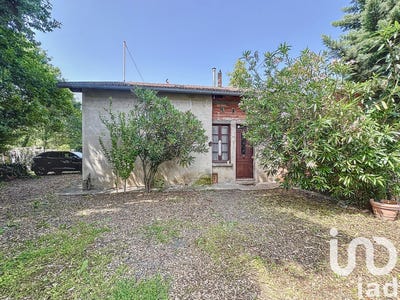 /international/fr/roques-languedoc-roussillon-310100364560/