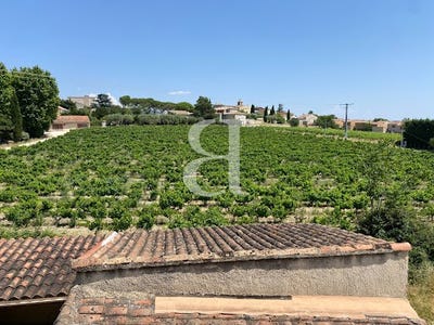 /international/fr/vacqueyras-provence-alpes-cote-d-azur-310109936428/