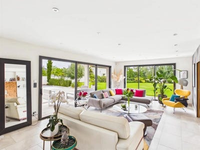 /international/fr/chatellerault-charente-310108430120/?lang=de