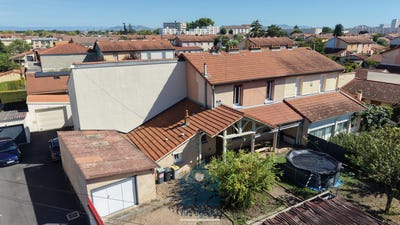 /international/fr/clermont-ferrand-auvergne-310110165080/