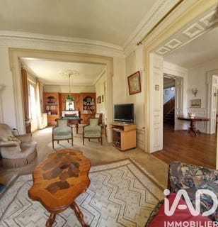 /international/fr/terrasson-lavilledieu-aquitaine-310105298824/