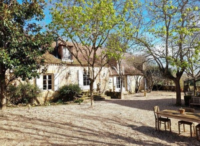 /international/fr/hautefort-aquitaine-310098707417/