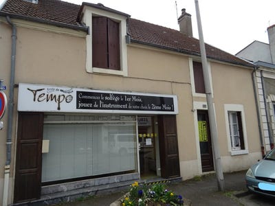 /international/fr/cosne-cours-sur-loire-burgundy-120078364346/?lang=zh-tw