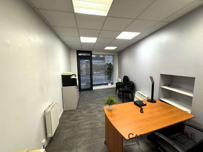/international/fr/8-rue-caponiere-caen-la-basse-normandie-310103313787/