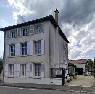 /international/fr/auxon-ardennes-310102440589/