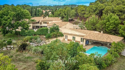 /international/fr/lezignan-corbieres-languedoc-roussillon-310108265456/