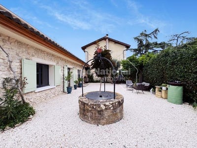 /international/fr/goudargues-languedoc-roussillon-310108278616/
