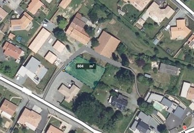 /international/fr/essarts-en-bocage-pays-de-la-loire-120098604843/