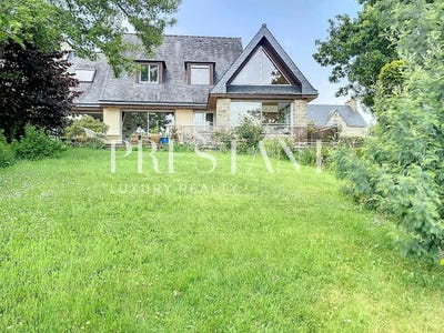 /international/fr/dinan-brittany-310099623198/