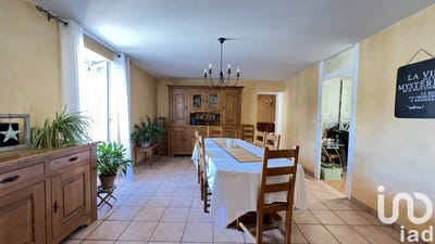 /international/fr/la-buisse-rhone-310100826722/