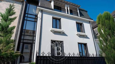 /international/fr/perigueux-aquitaine-310100890056/