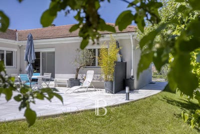 /international/fr/neydens-rhone-310101469129/?lang=en