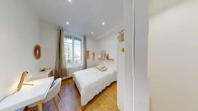/international/fr/rue-commandant-fuzier-lyon-rhone-310107320888/