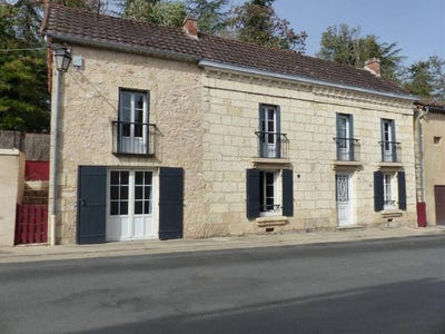 /international/fr/beaumont-du-perigord-aquitaine-310108465375/