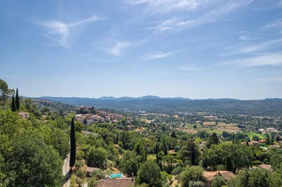 /international/fr/callian-hh-15095547-callian-provence-alpes-cote-d-azur-310100959407/