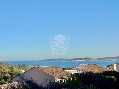 /international/fr/grimaud-provence-alpes-cote-d-azur-310103467811/
