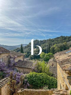 /international/fr/goudargues-languedoc-roussillon-310106744795/