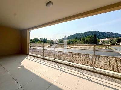 /international/fr/robion-provence-alpes-cote-d-azur-310109935918/