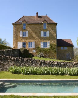 /international/fr/la-clayette-burgundy-310108454360/