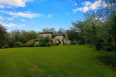 /international/fr/puycalvel-midi-pyrenees-310107558536/