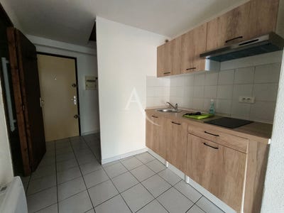 /international/fr/narbonne-languedoc-roussillon-310105242658/