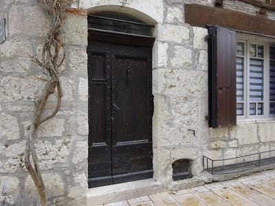 /international/fr/lauzerte-midi-pyrenees-310108248251/