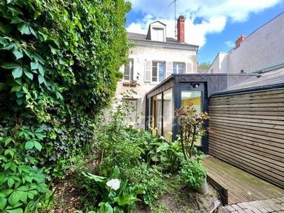 /international/fr/orleans-centre-val-de-loire-310099007651/