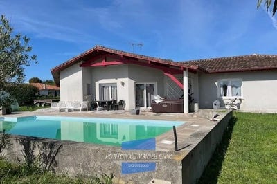/international/fr/gamarde-les-bains-aquitaine-310098973017/