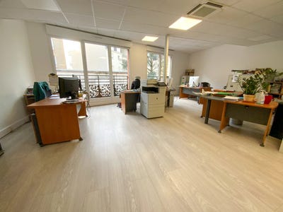 /international/fr/le-raincy-ile-de-france-310107149867/