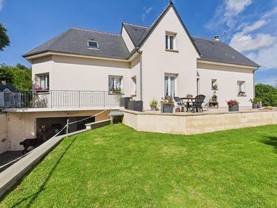 /international/fr/saint-sauveur-villages-la-basse-normandie-310102183196/