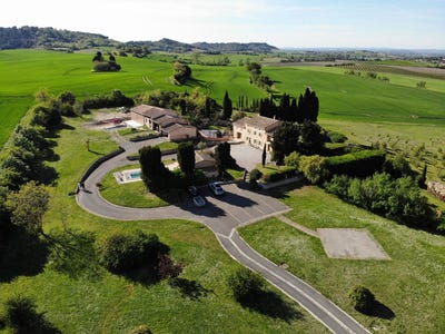 /international/fr/fanjeaux-languedoc-roussillon-310107649618/