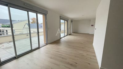 /international/fr/tours-centre-val-de-loire-310104469094/
