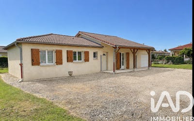 /international/fr/saint-etienne-du-bois-rhone-310108725977/
