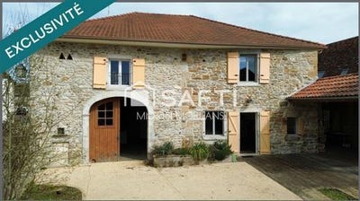 /international/fr/navarrenx-aquitaine-120098233210/