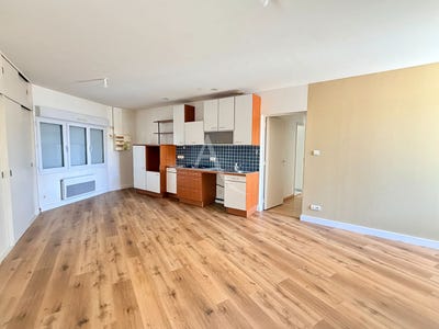 /international/fr/saint-georges-sur-loire-pays-de-la-loire-310109070890/